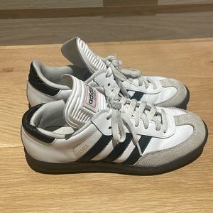 Adidas samba
